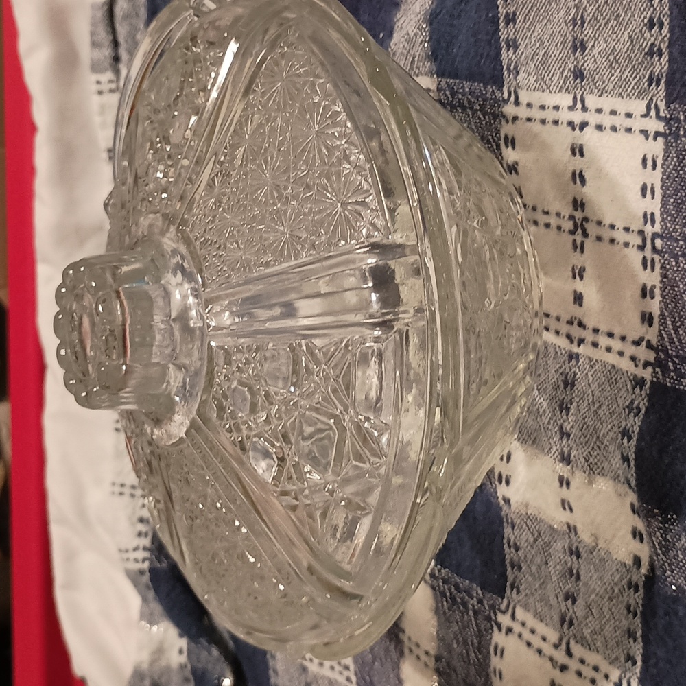 FNG Indonesia candy dish with lid no call outs. Amazing Shape. Very beautiful!